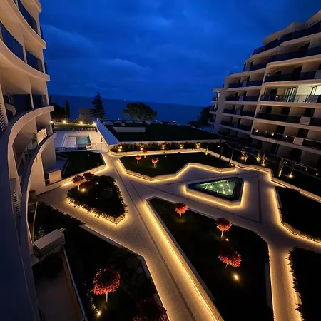 Апартаменти Modern In Skyline - Sea View, Spa&parking By Flat Manаger *