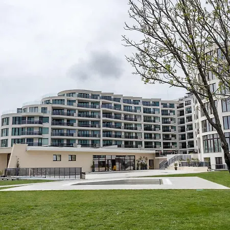 Апартаменти Modern In Skyline - Sea View, Spa&parking By Flat Manаger